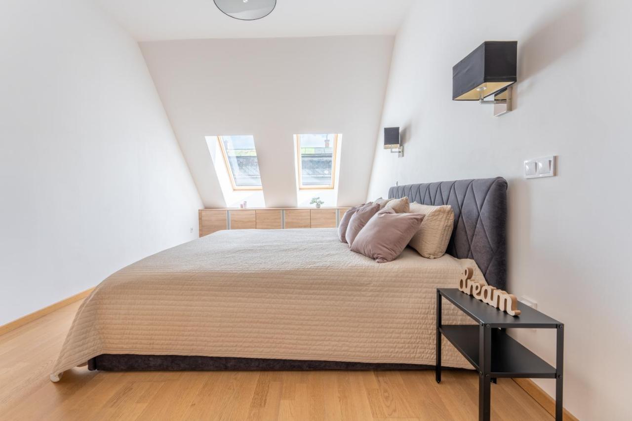 Rose Lux Residence Budapest Bagian luar foto