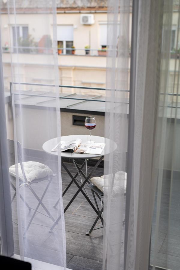 Rose Lux Residence Budapest Bagian luar foto